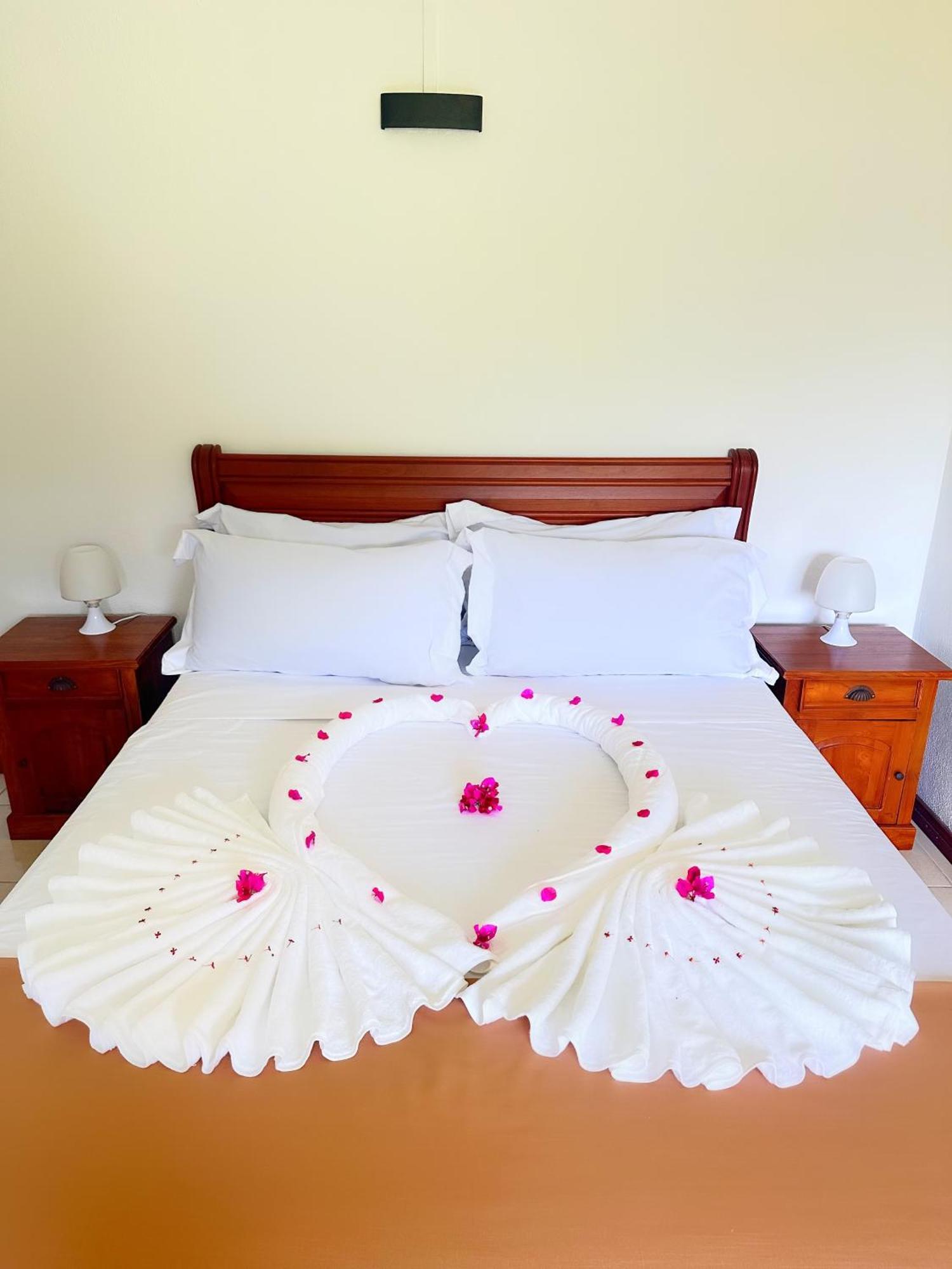 Koa Hotel Riambel Екстериор снимка