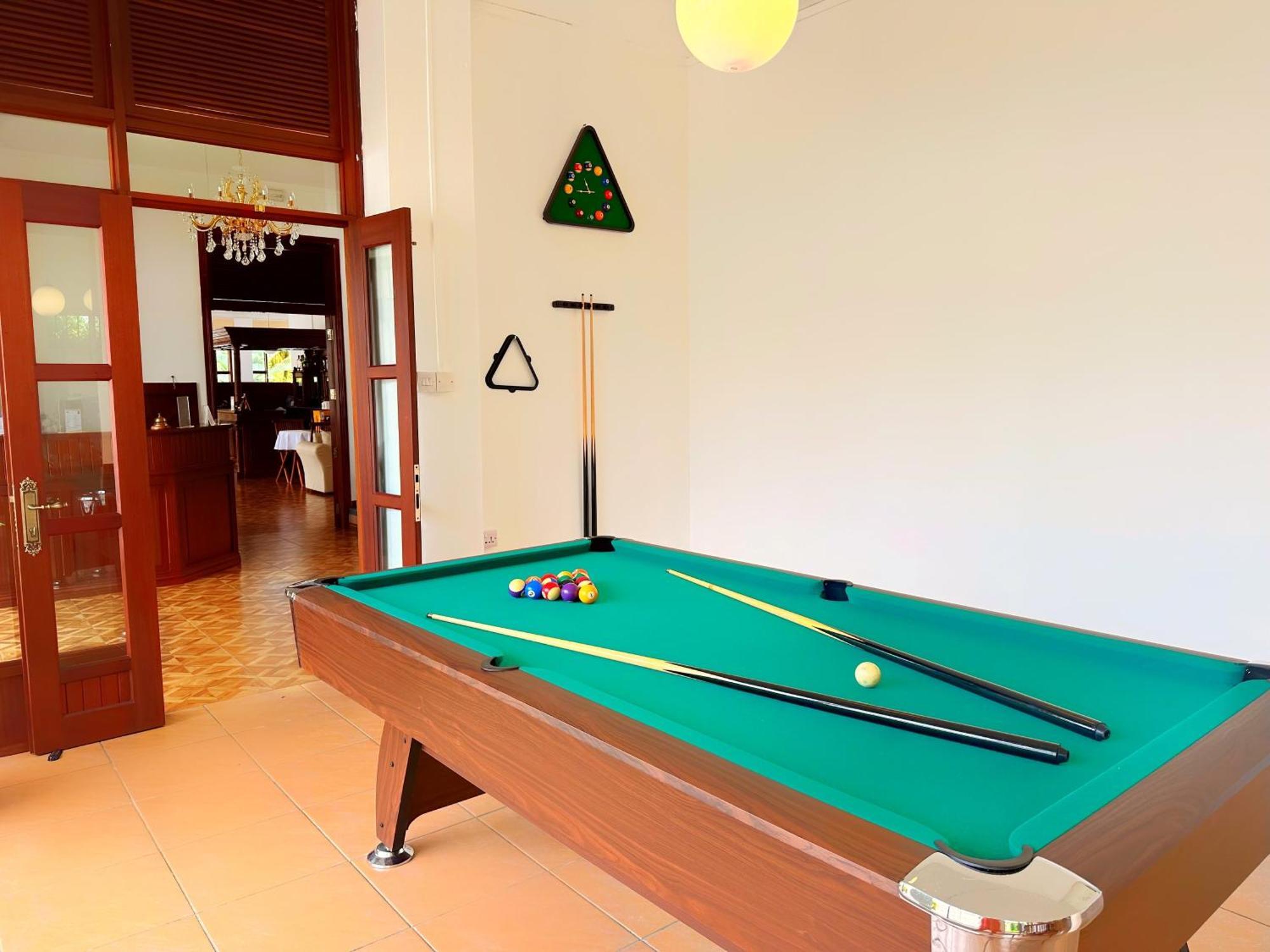 Koa Hotel Riambel Екстериор снимка