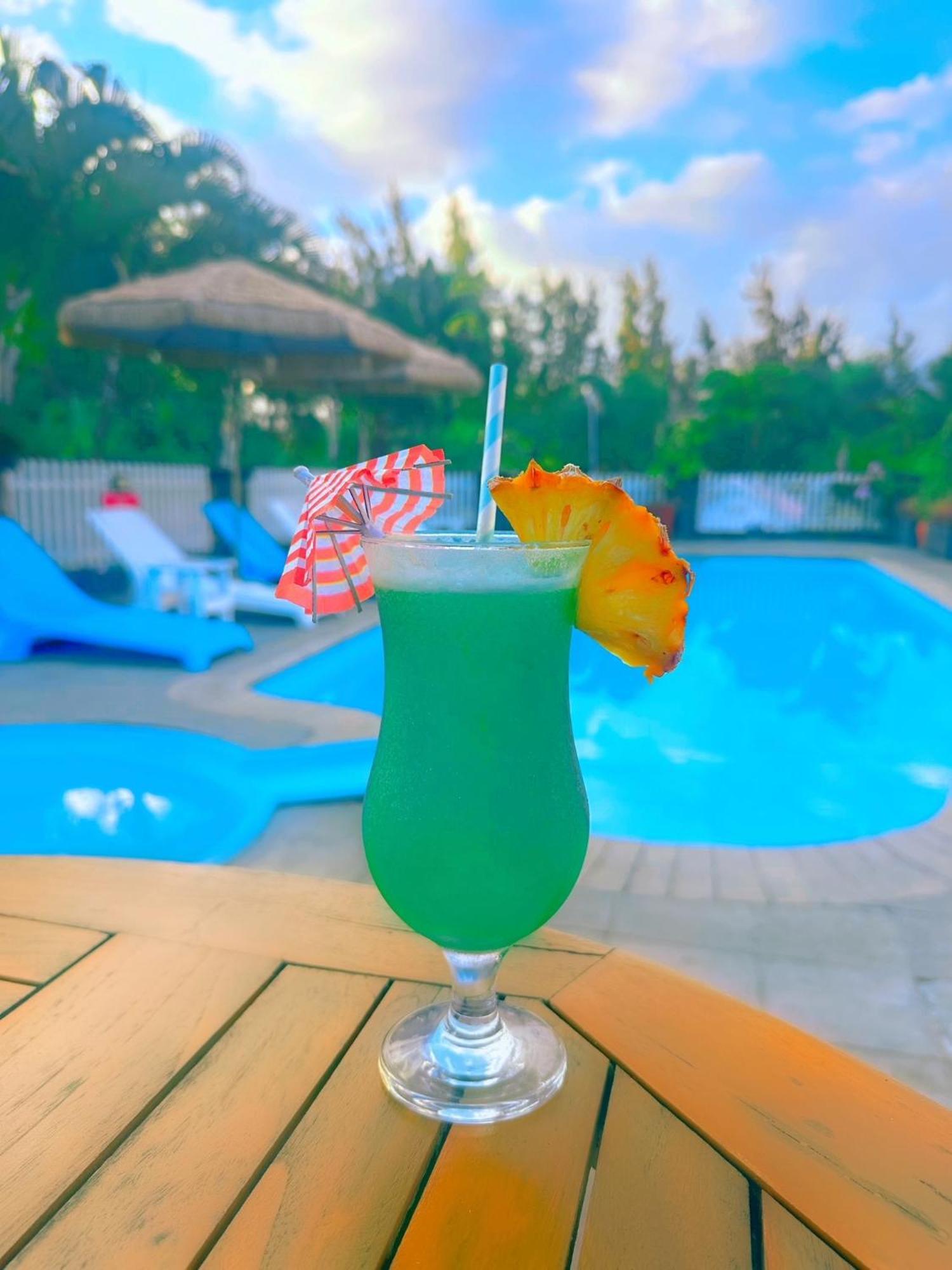 Koa Hotel Riambel Екстериор снимка