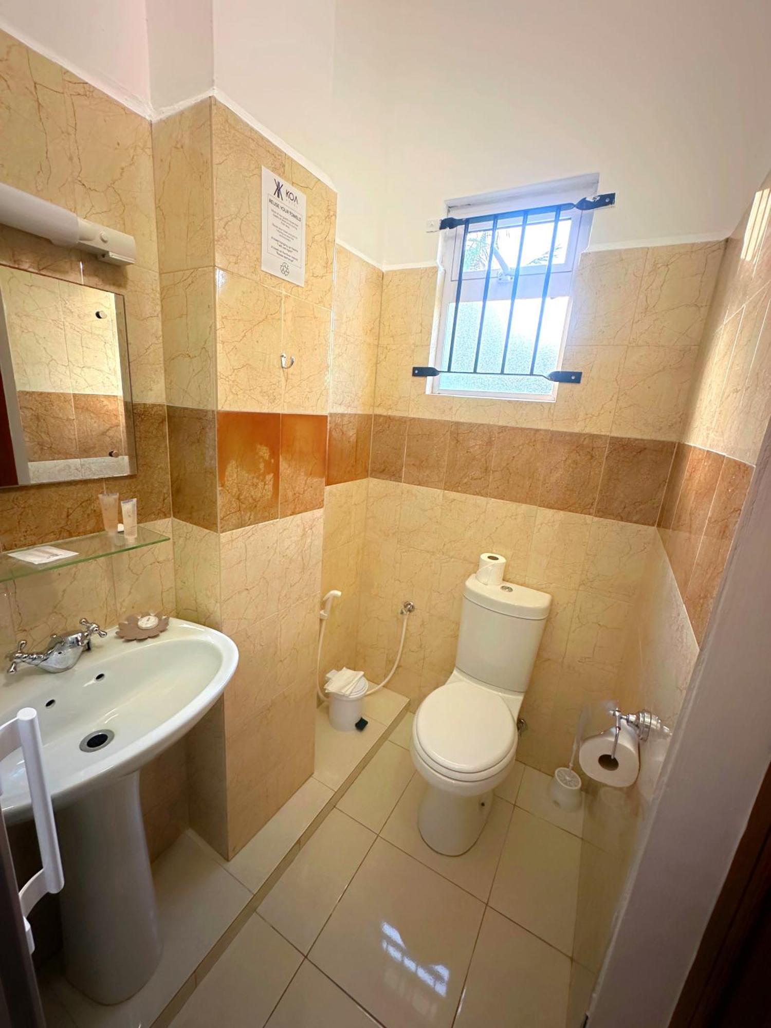 Koa Hotel Riambel Екстериор снимка